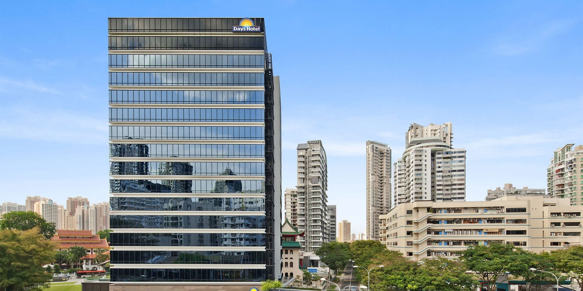 days-hotel-facade